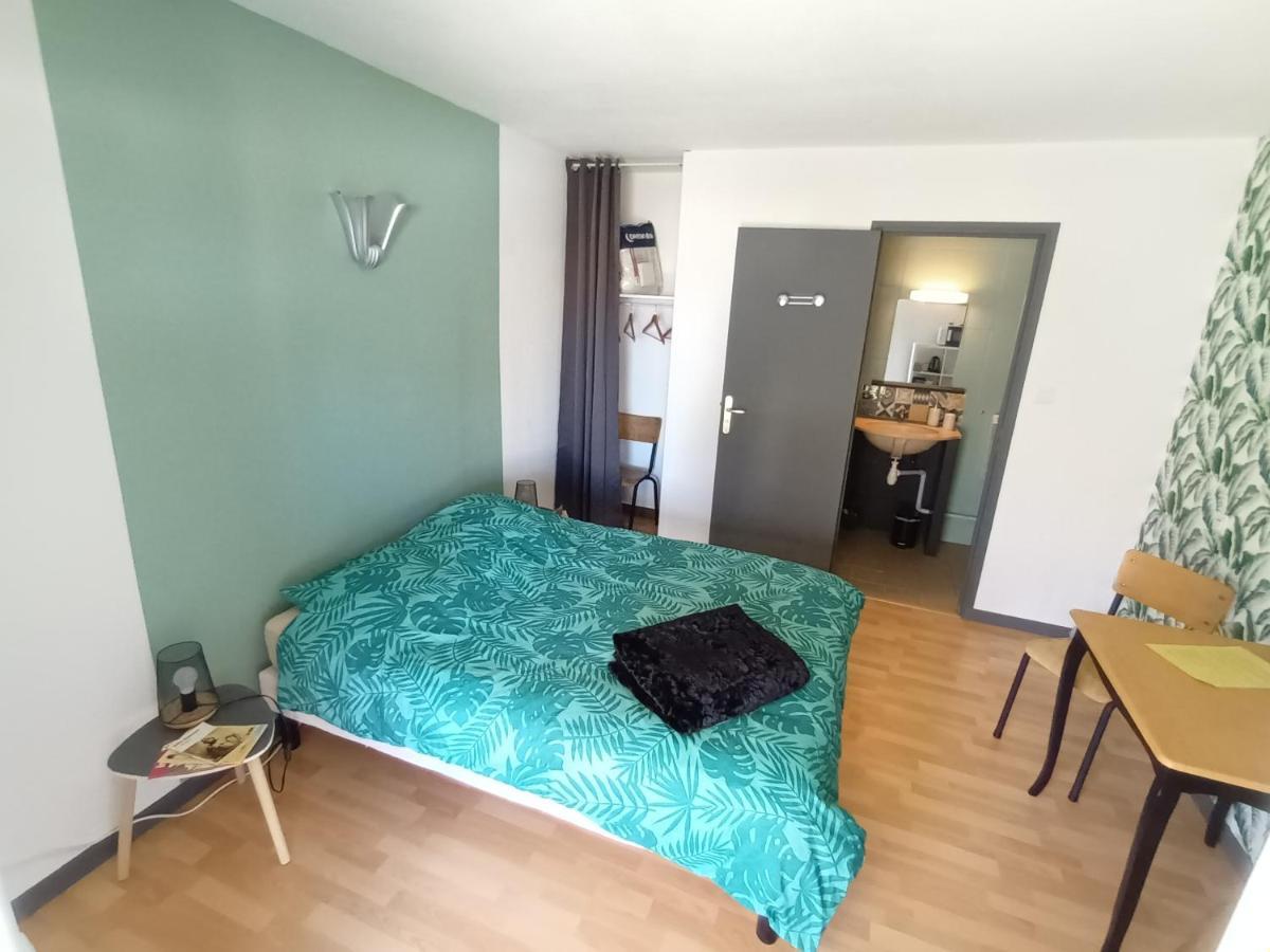 Le Miraillet, Chambre Hote Saint-Illide Exteriör bild